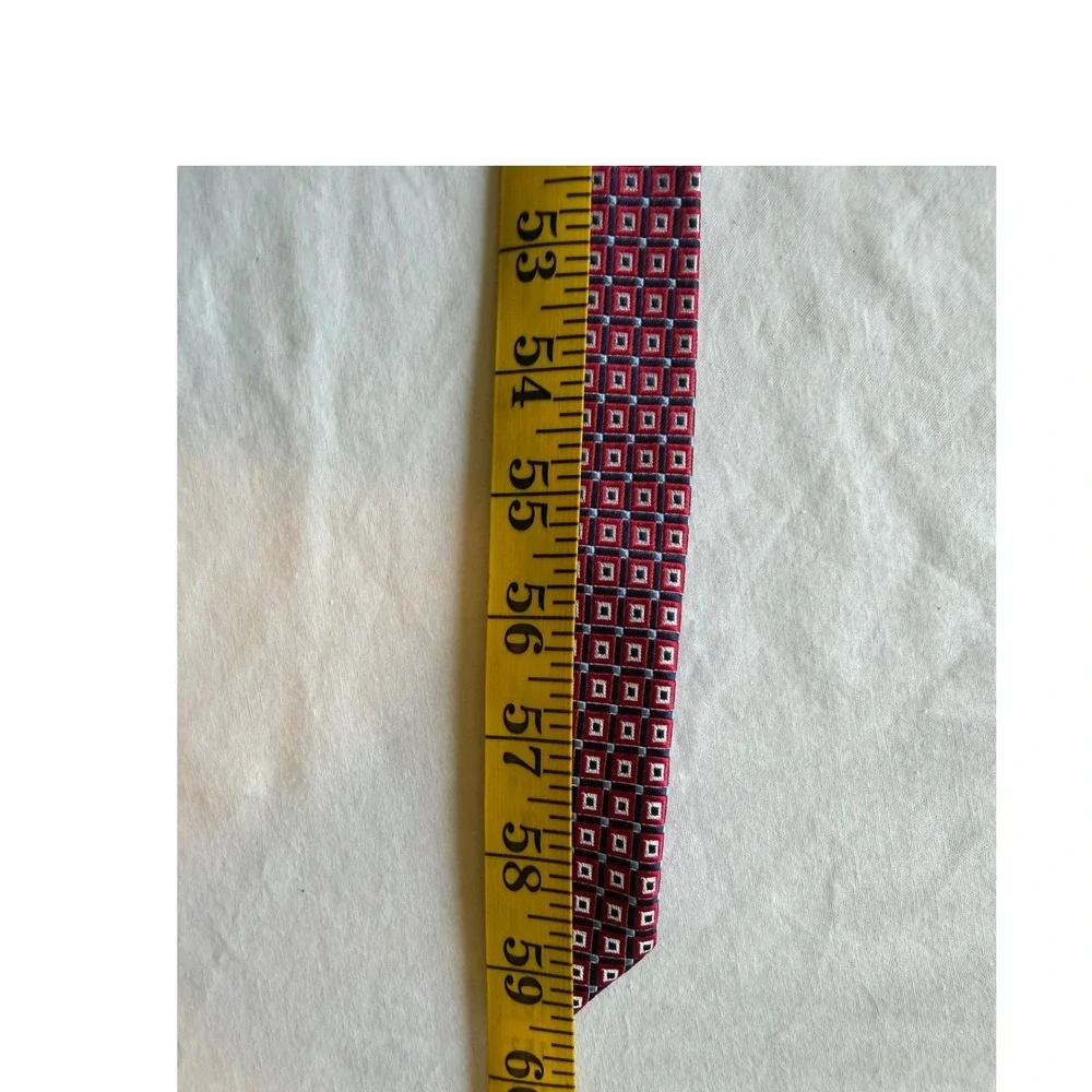 Chaps by Ralph Lauren Mens Silk Necktie Red Navy Blue White Square Old Money